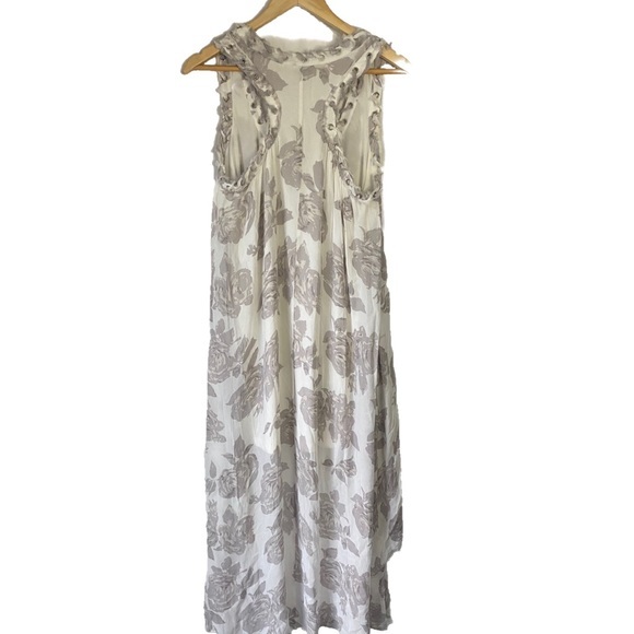 Guess- High/Low floral dress on grey and white. Size‎ medium - Picture 2 of 6